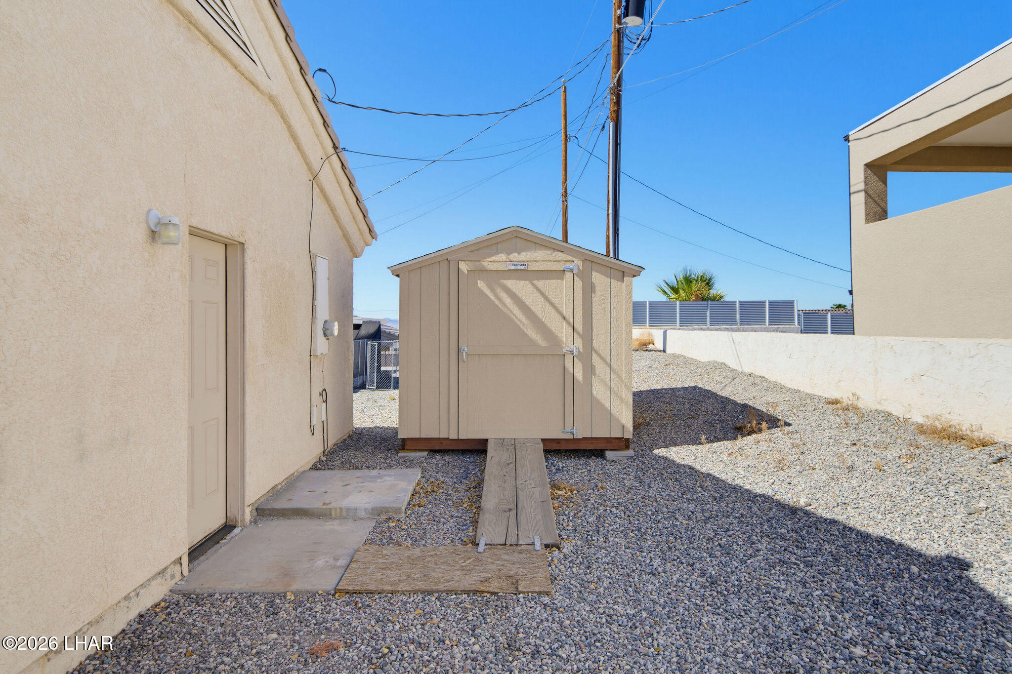 701 Desert View Dr