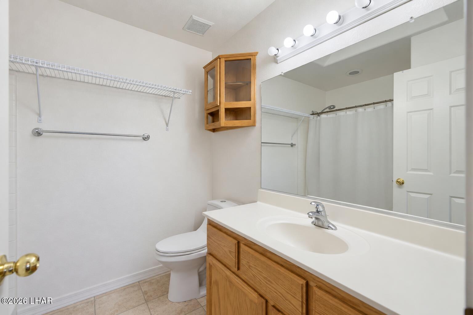 701 Desert View Dr