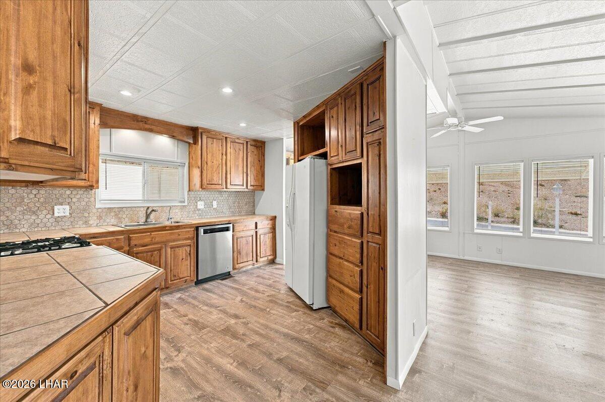 3104 E William Dr