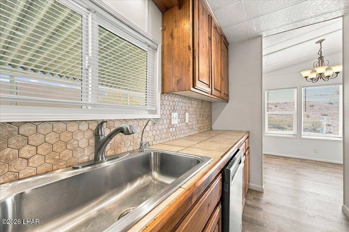 3104 E William Dr
