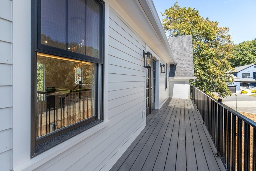 18 Royalston Avenue