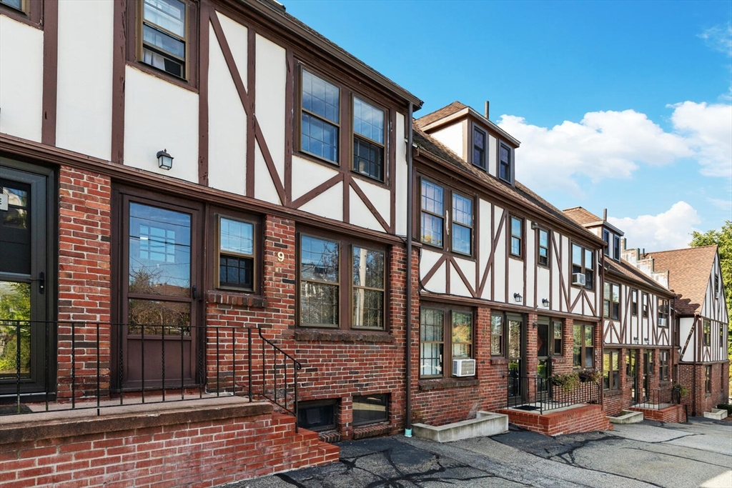 247 Washington Street # 9