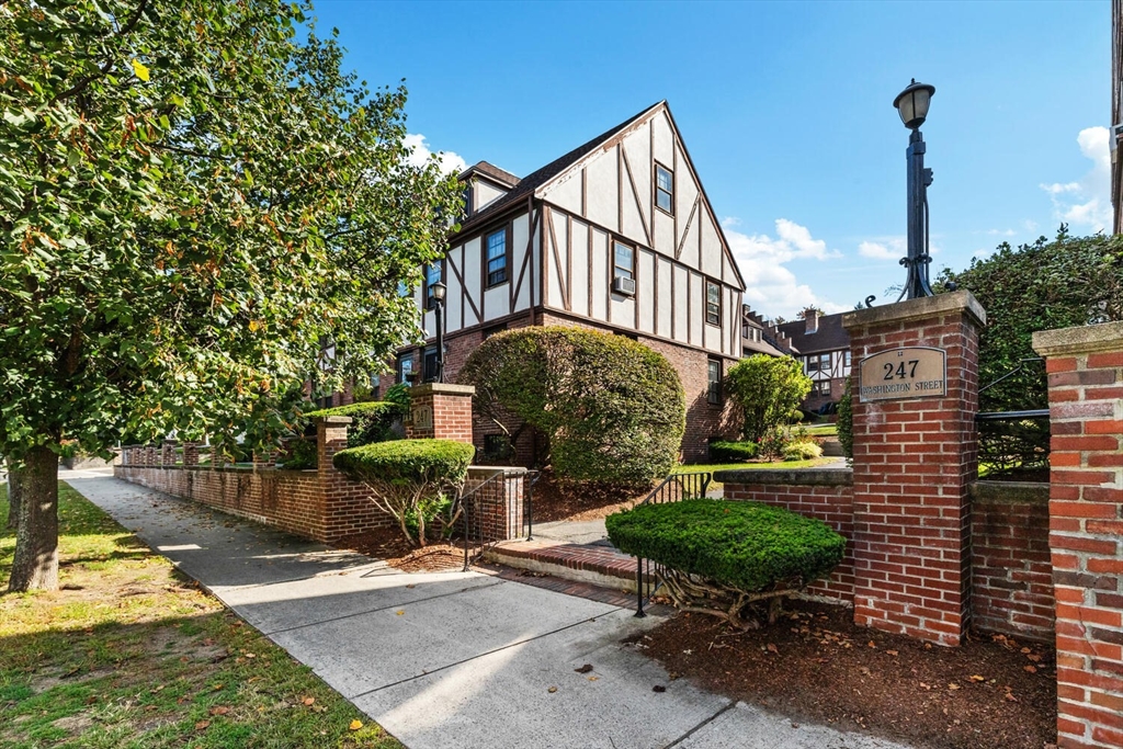 247 Washington Street # 9
