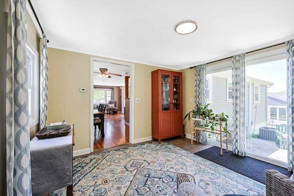 27 Sunflower Rd