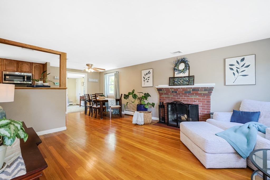 27 Sunflower Rd