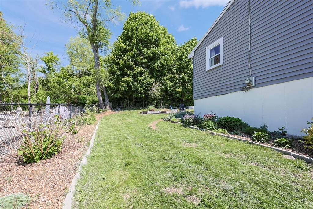 27 Sunflower Rd