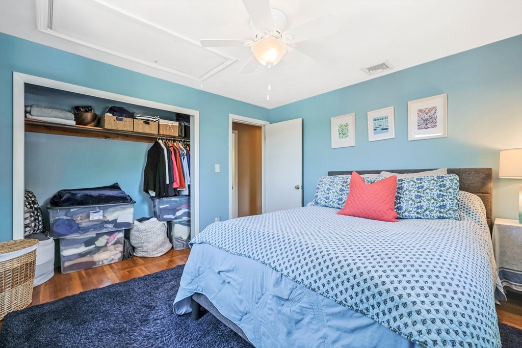 27 Sunflower Rd