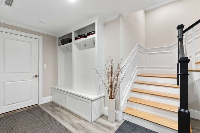 38 Paul Revere Rd