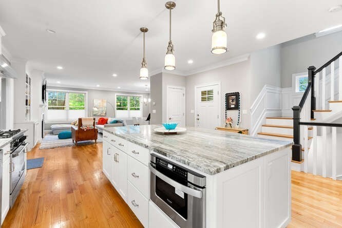 38 Paul Revere Rd
