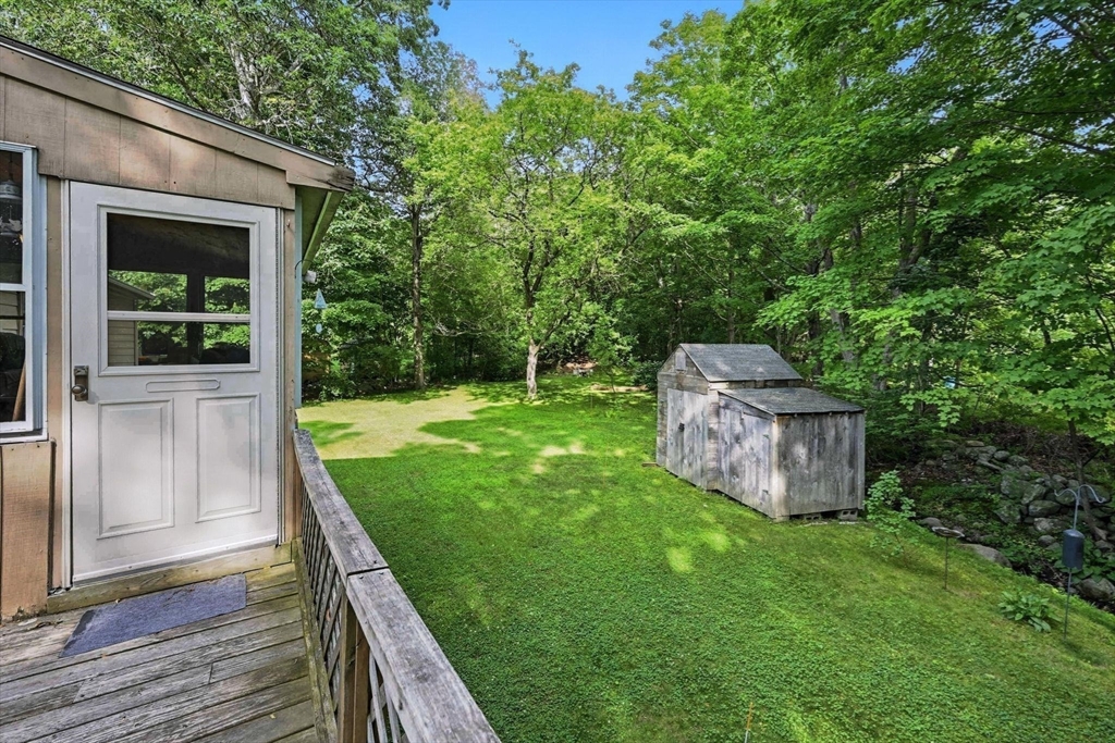 32 Maple St