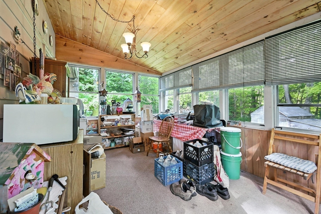 32 Maple St