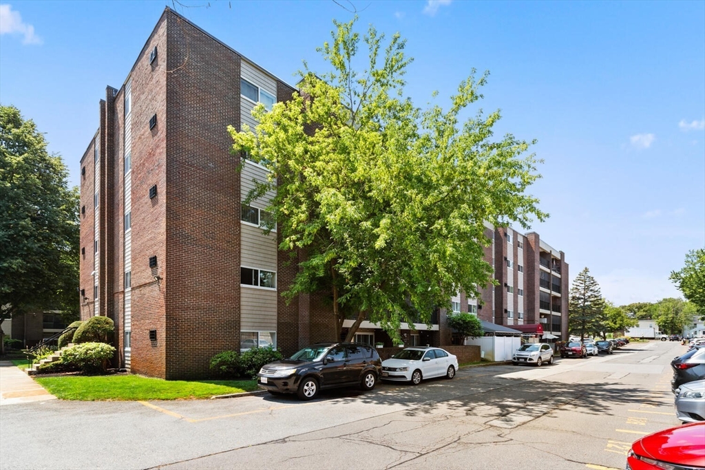 64 Main Street # 34B