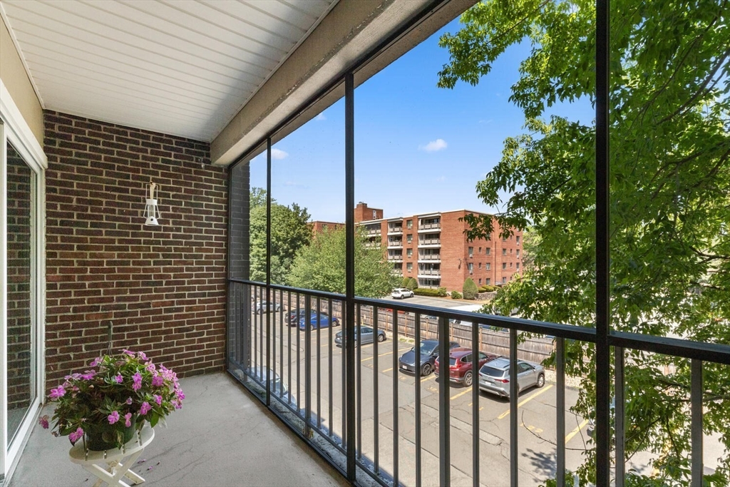 64 Main Street # 34B