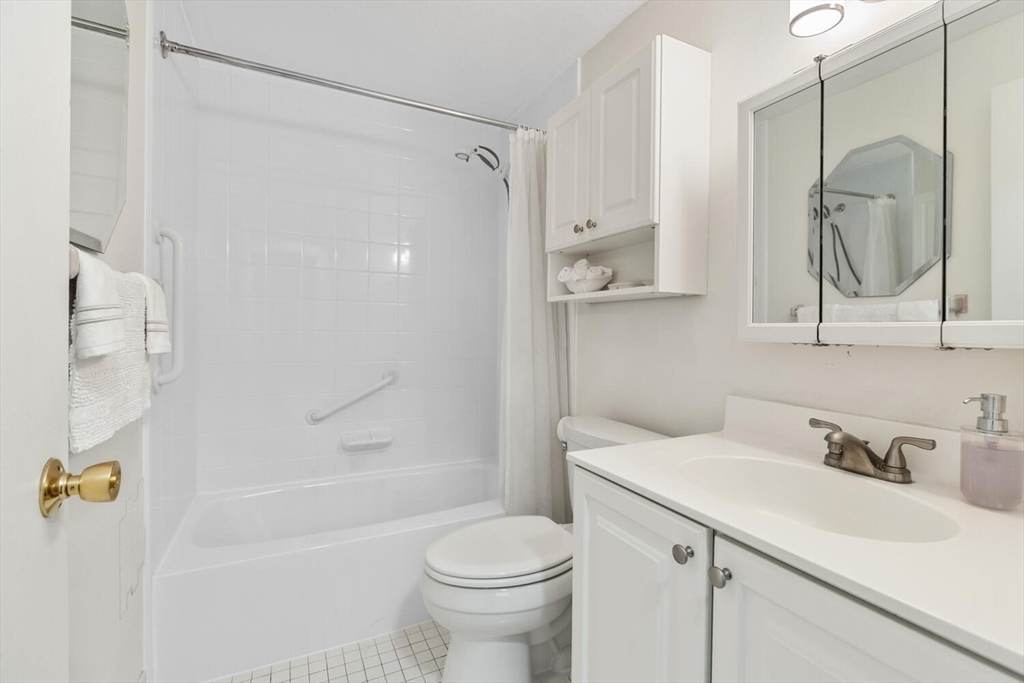 64 Main Street # 34B