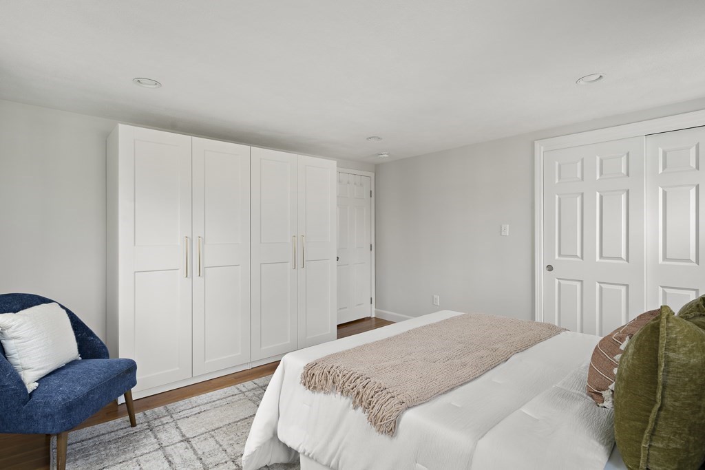 11 Evergreen Ln # 11