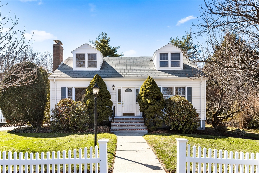 198 Pond St