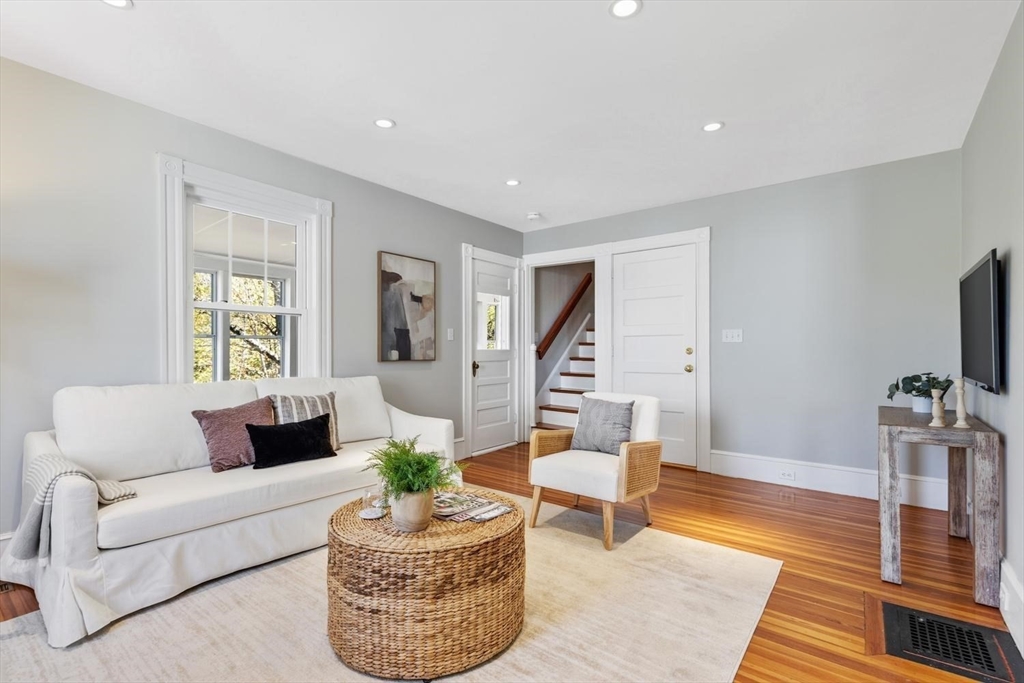 9 Governors Avenue # 2