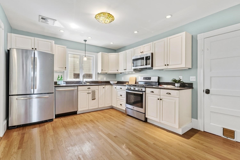 9 Governors Avenue # 2