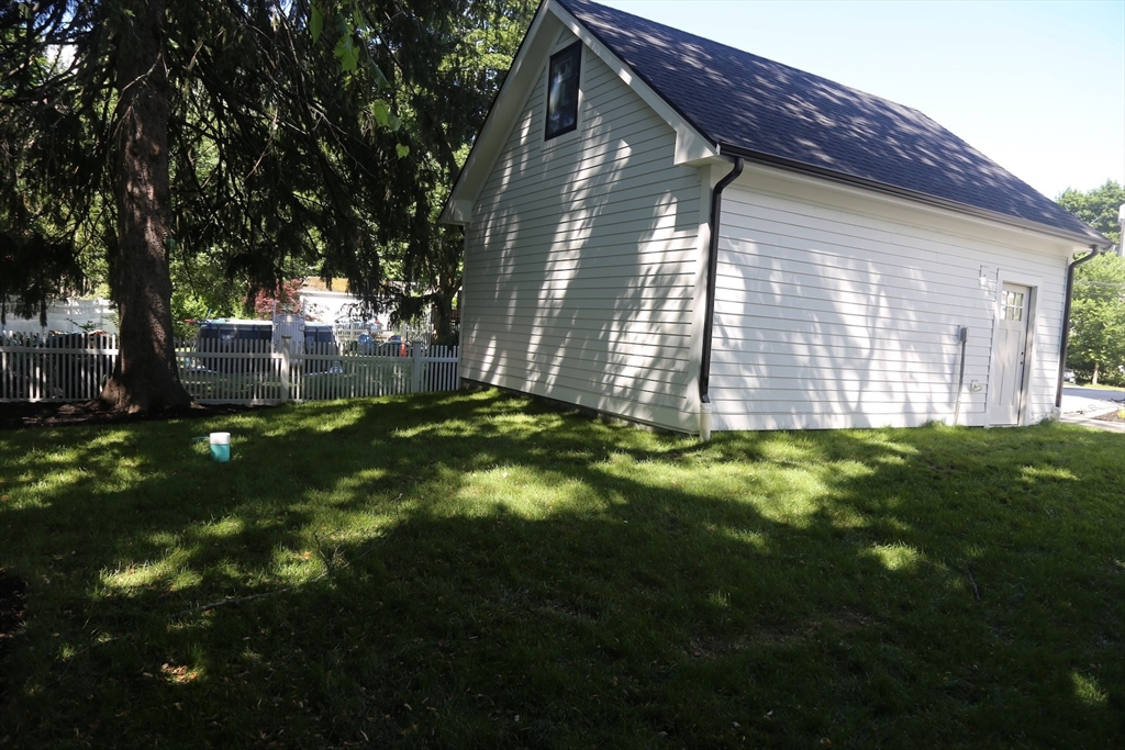 27 Lewis Avenue