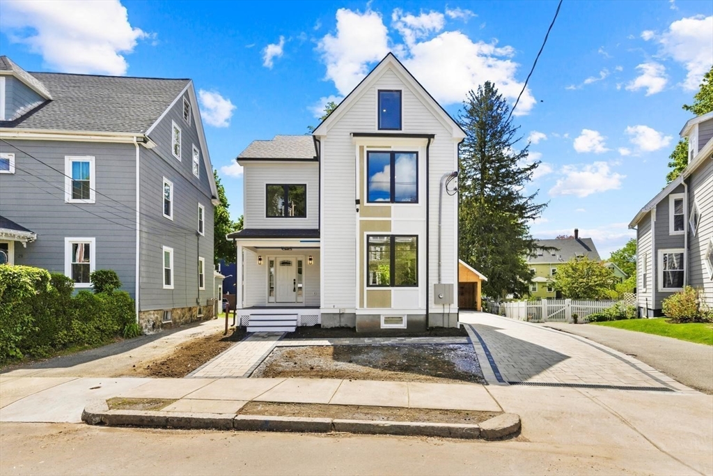 27 Lewis Avenue