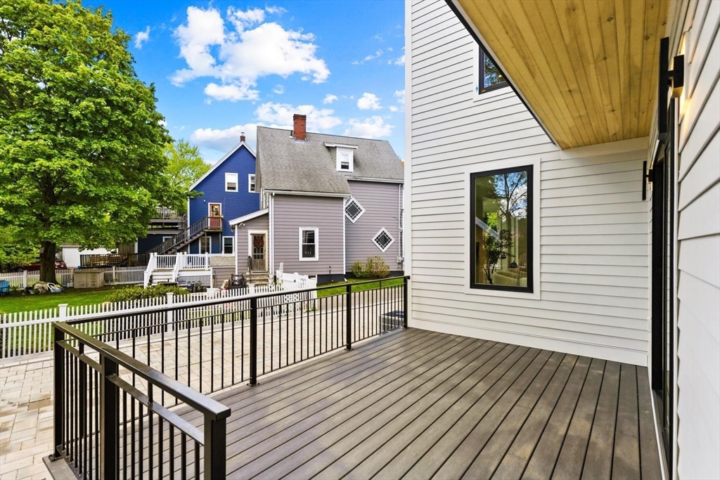 27 Lewis Avenue