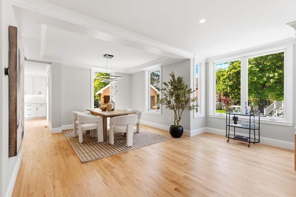 27 Lewis Avenue
