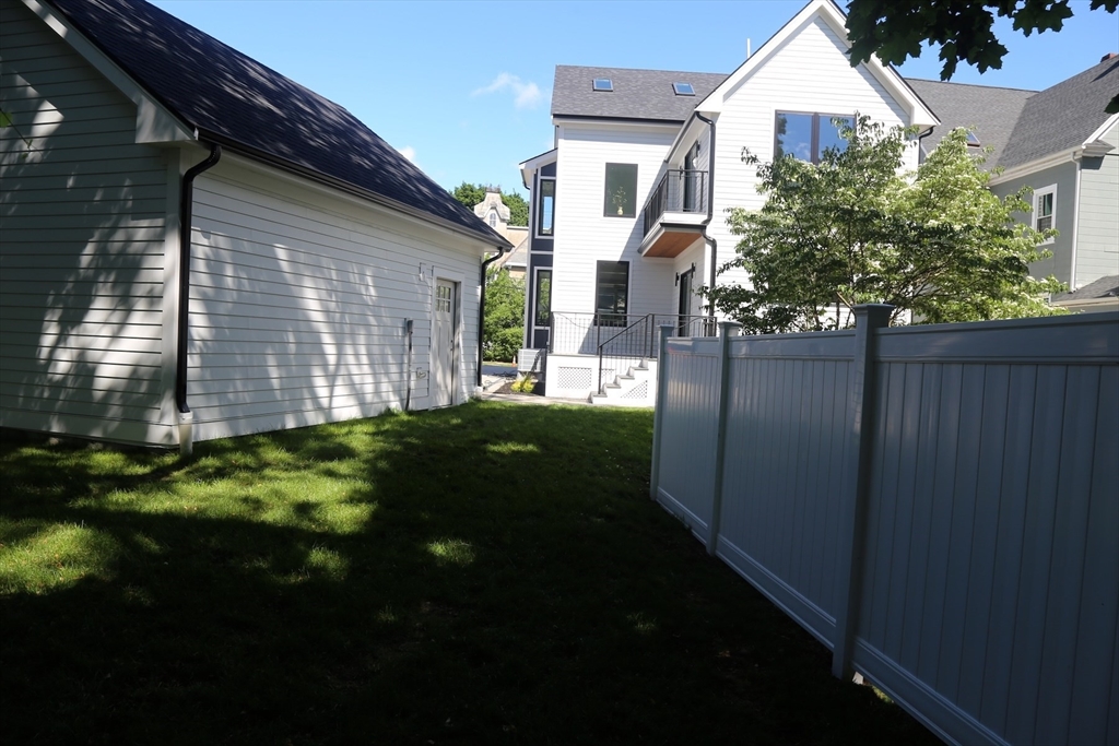 27 Lewis Avenue