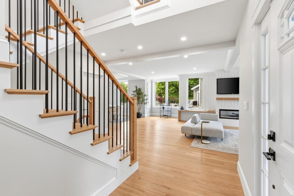 27 Lewis Avenue