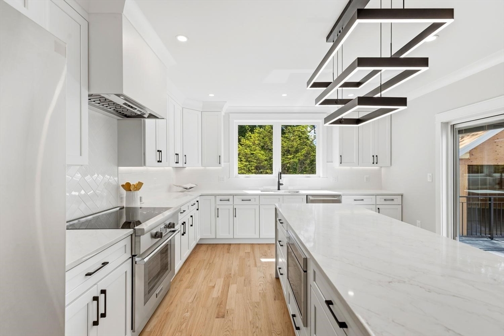 27 Lewis Avenue