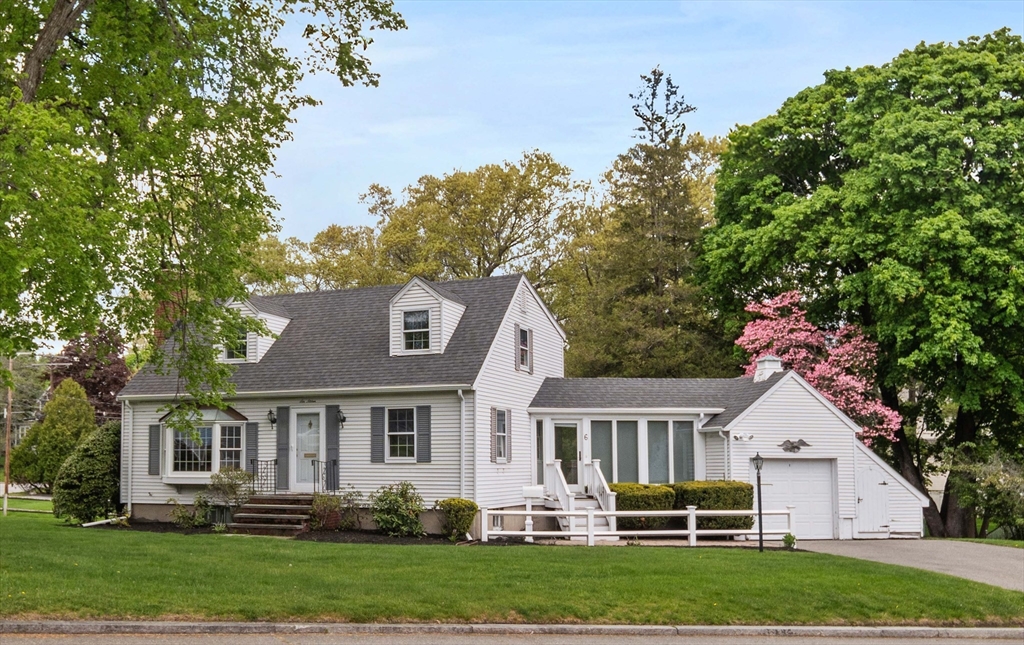 6 Alden Lane