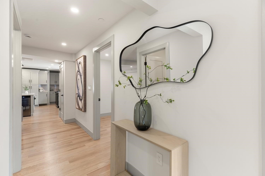 22 Hunting Street # 3P