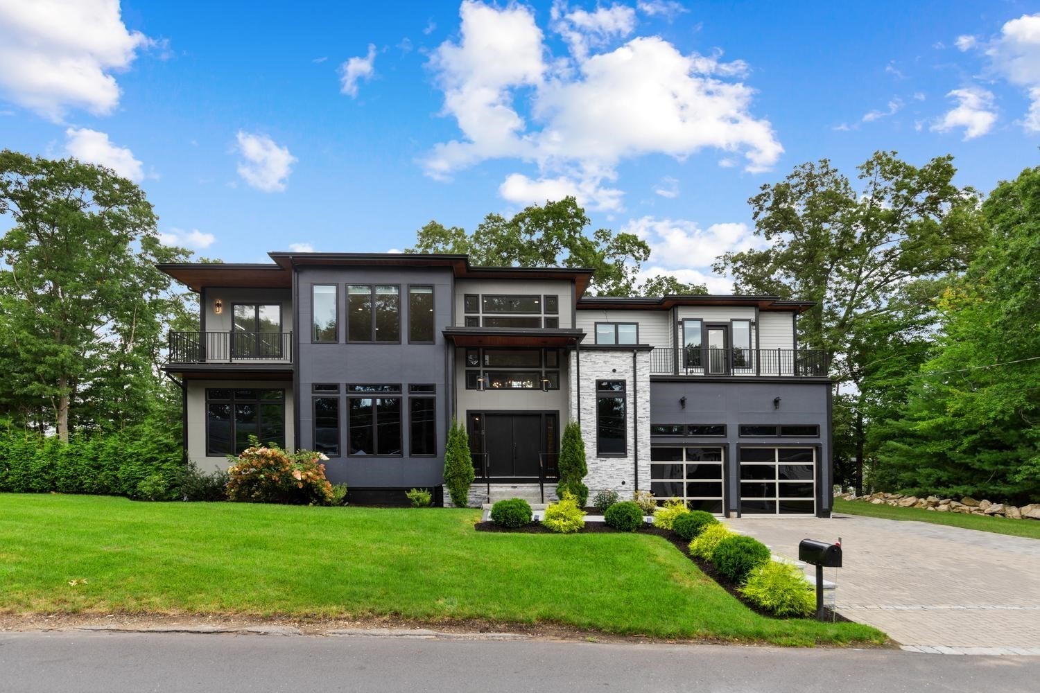8 Jonathan Road