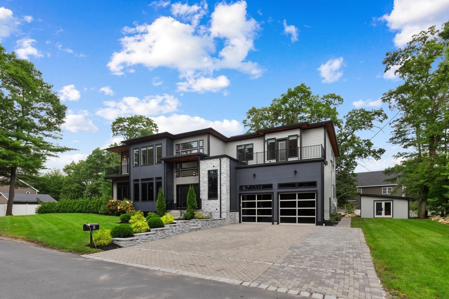 8 Jonathan Road
