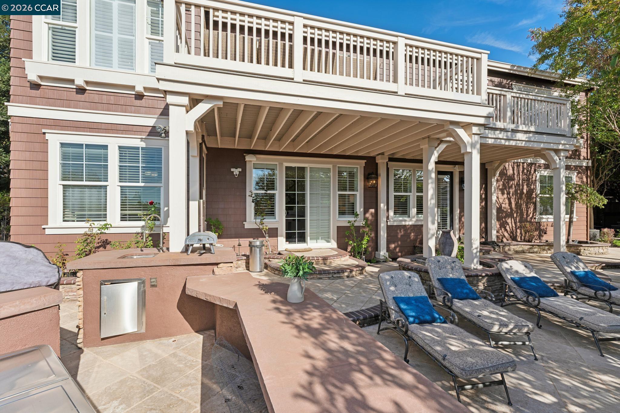 4360 Kingswood Dr