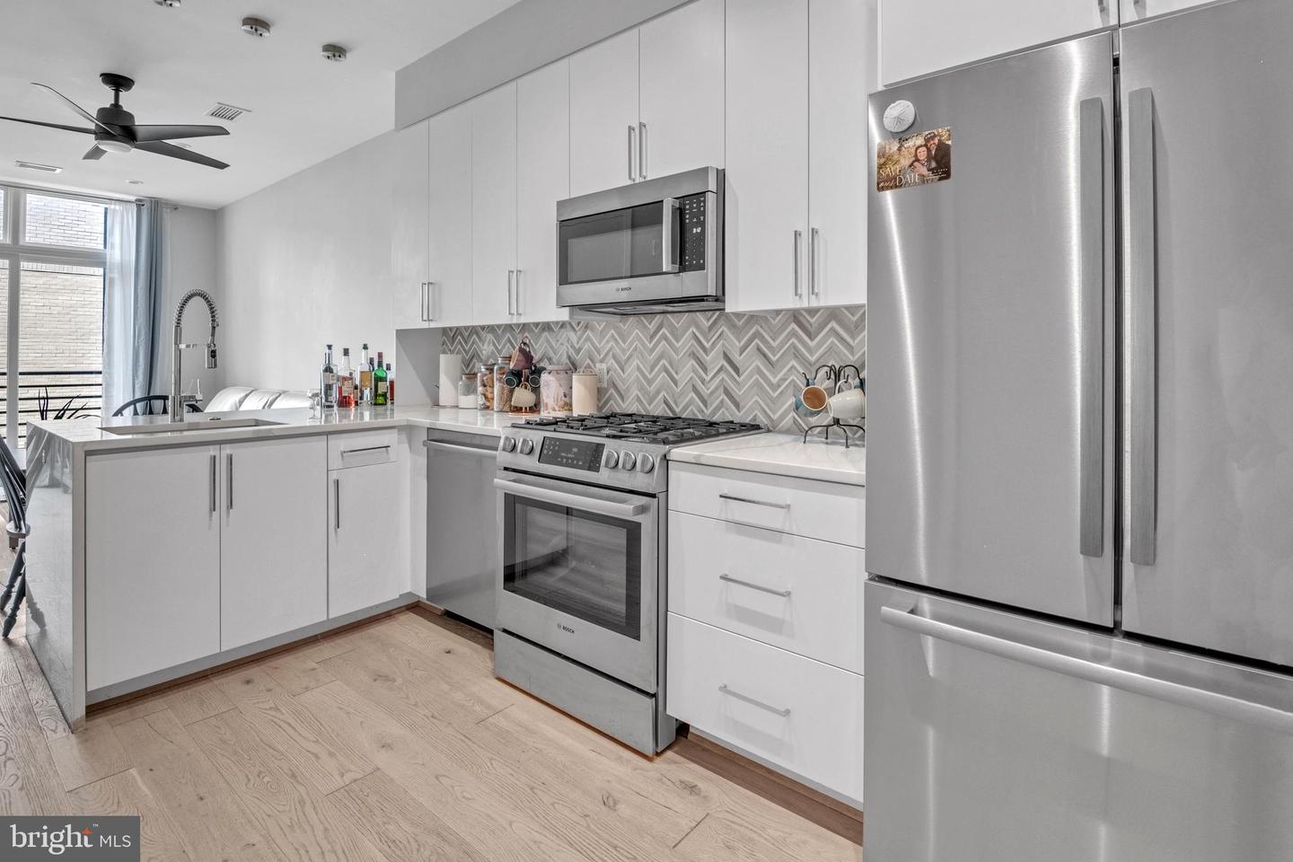 646 H St NE #301