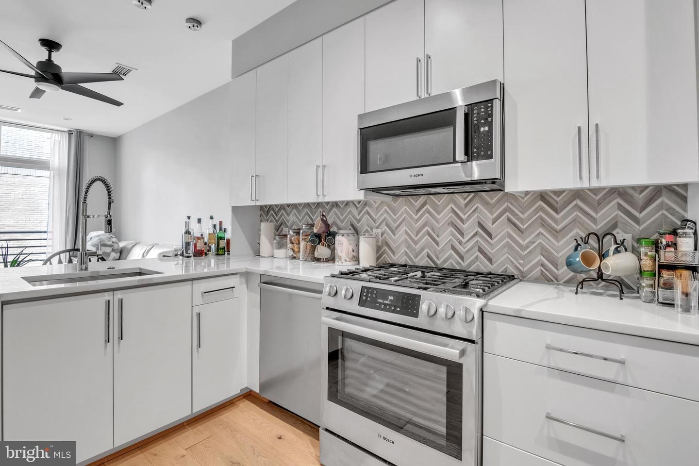 646 H St NE #301