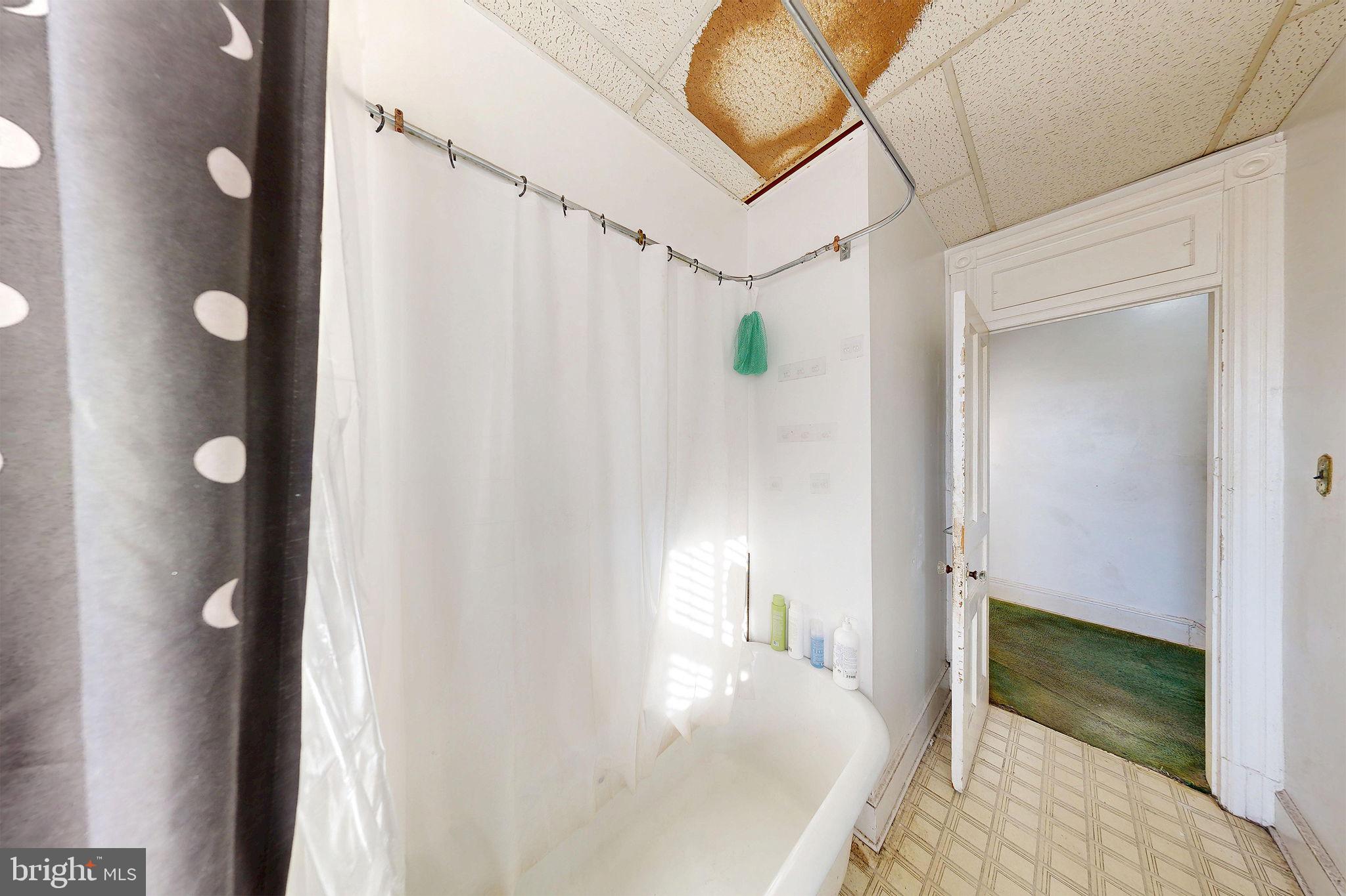 2810 SHERMAN AVENUE NW