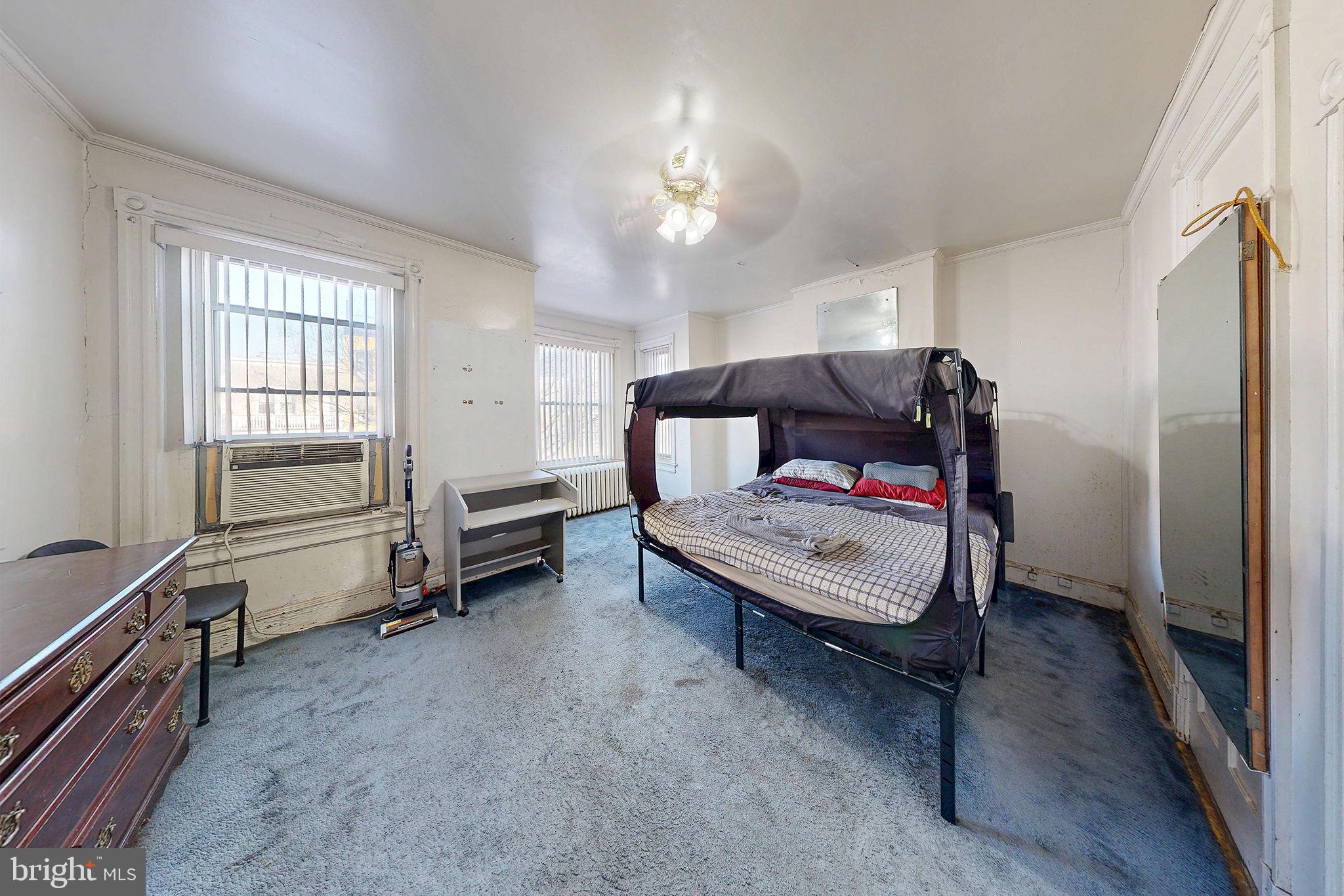 2810 SHERMAN AVENUE NW