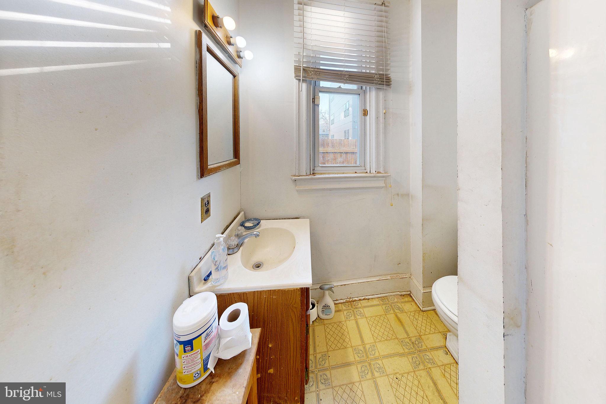 2810 SHERMAN AVENUE NW