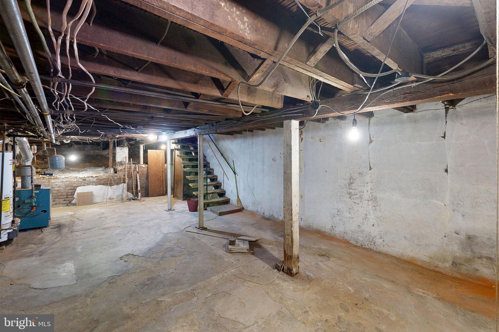 2810 SHERMAN AVENUE NW