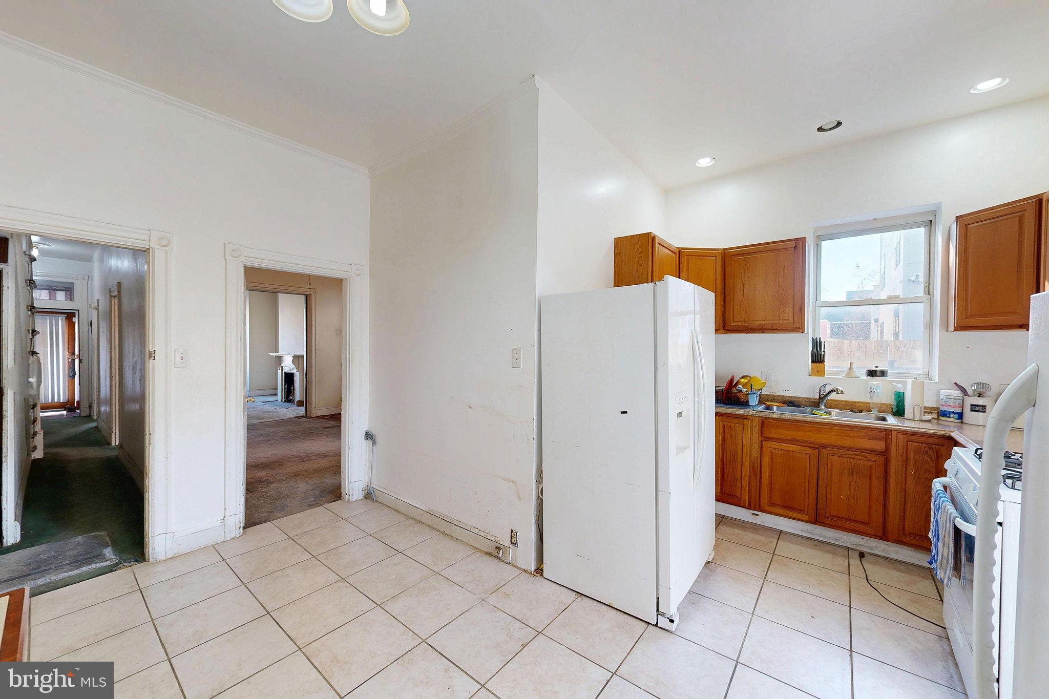 2810 SHERMAN AVENUE NW