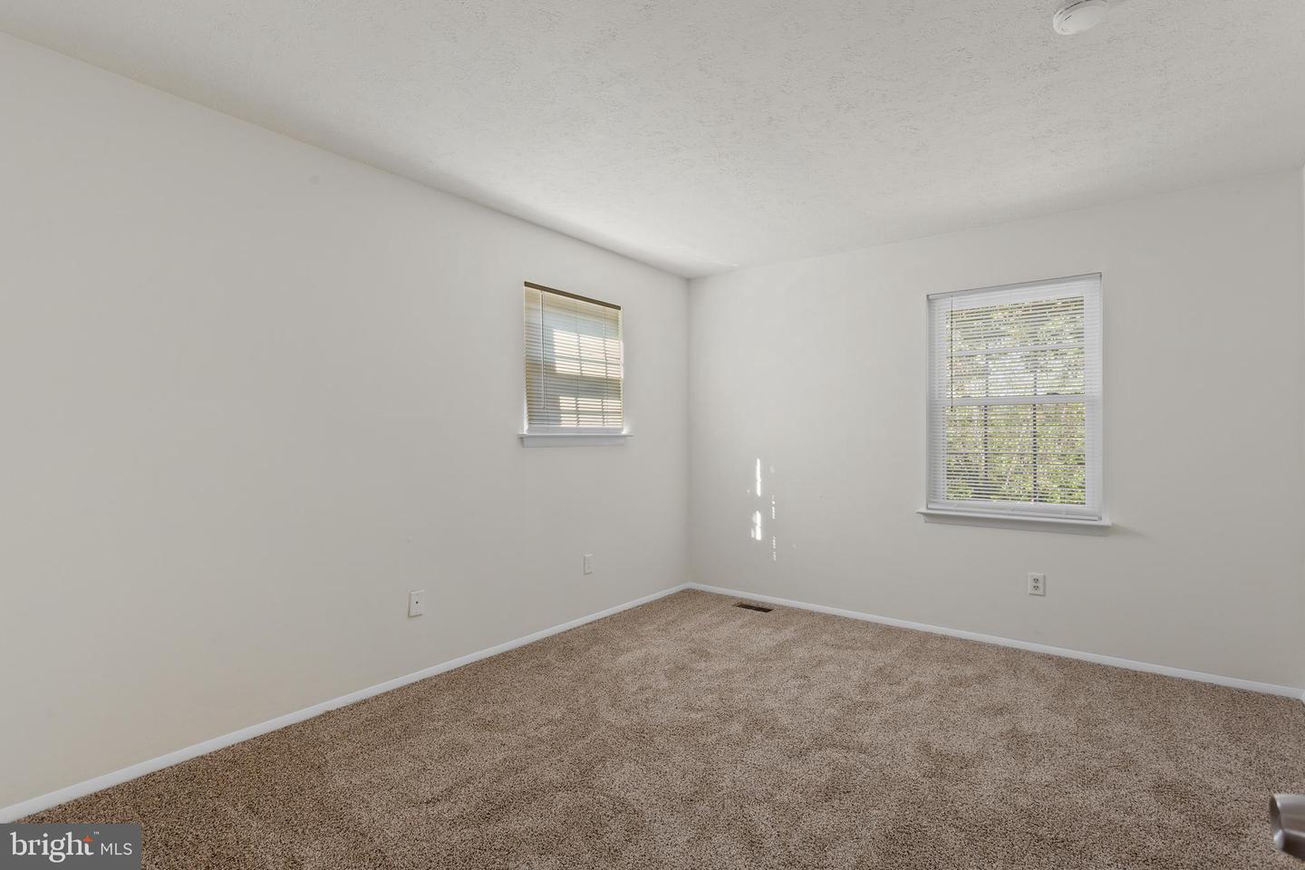 1920 Canonchet Ct
