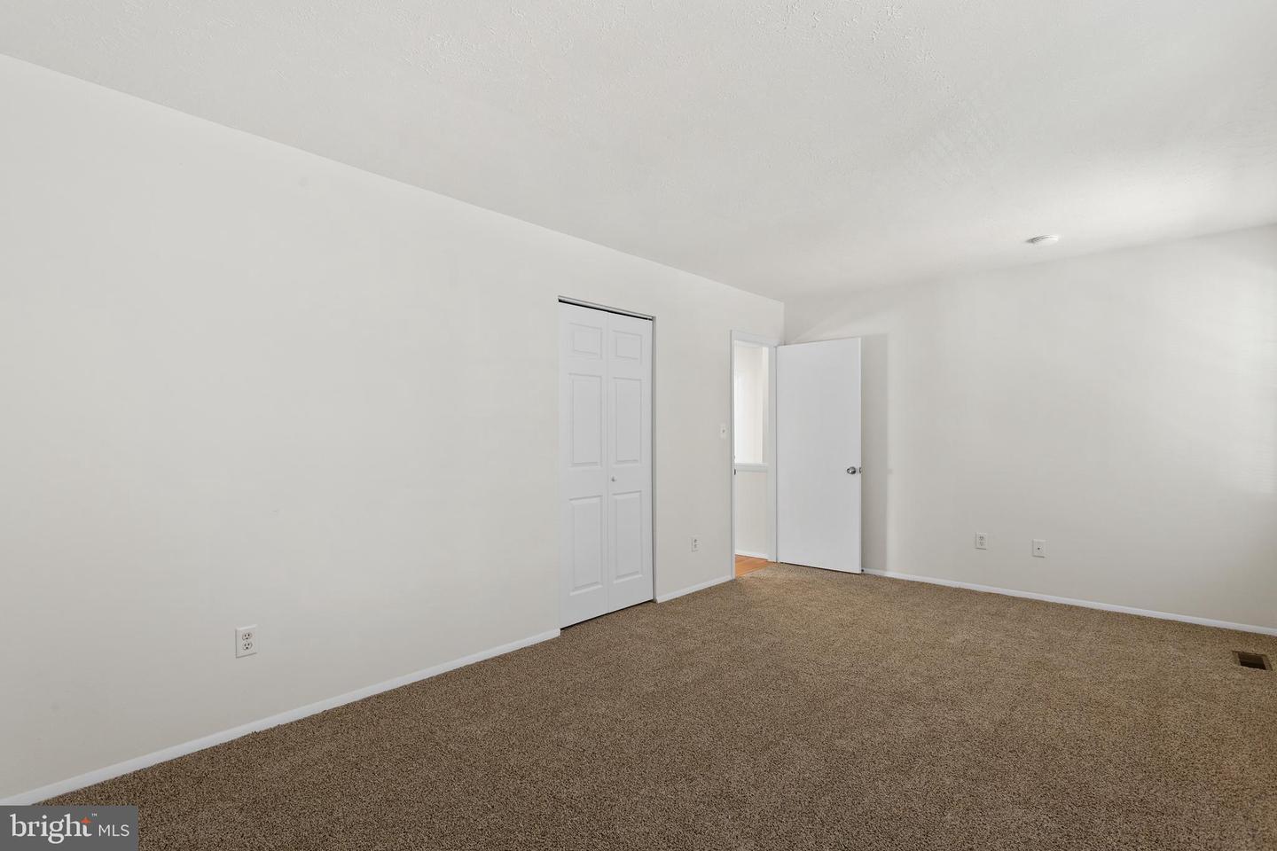 1920 Canonchet Ct