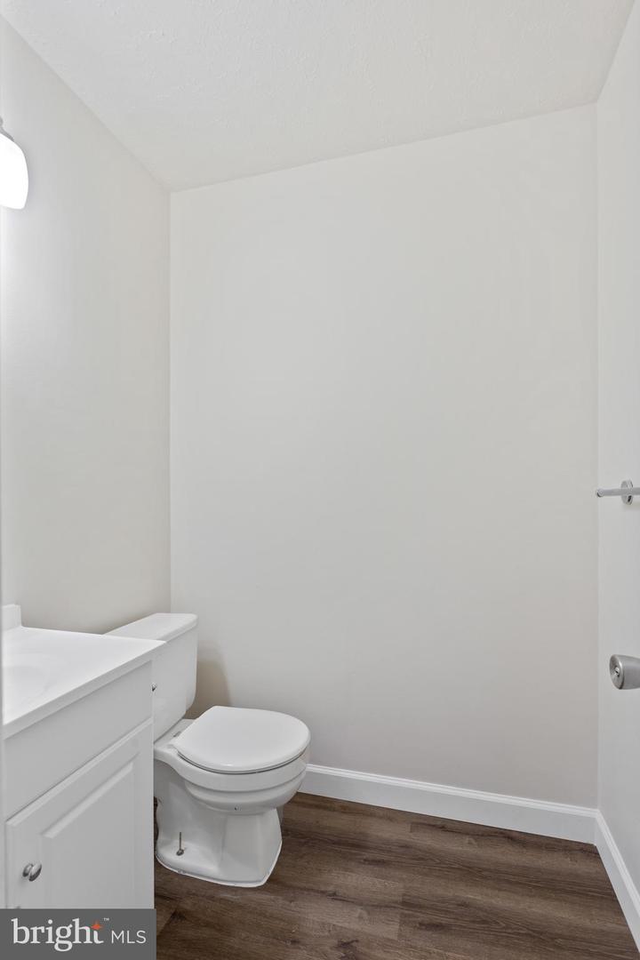 1920 Canonchet Ct