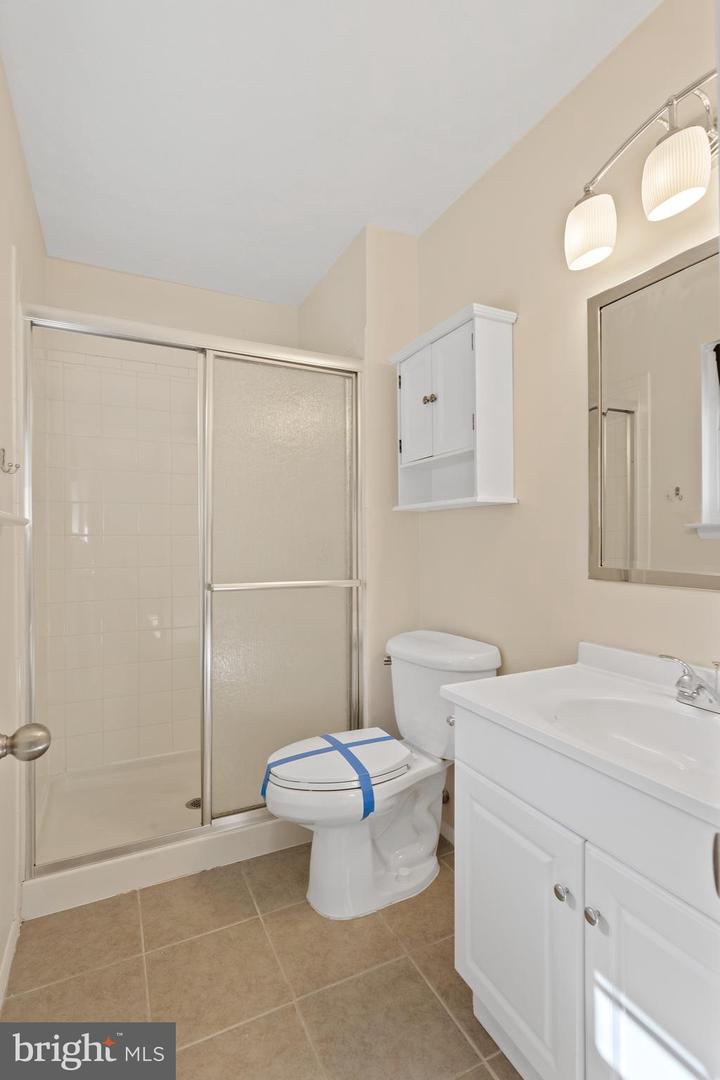 1920 Canonchet Ct