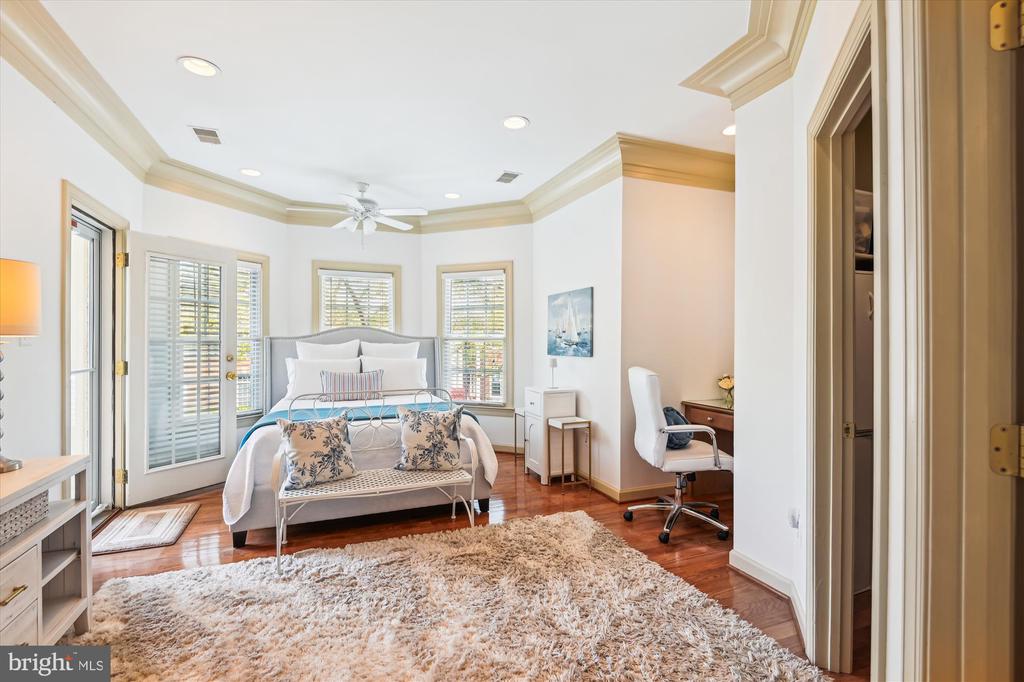 709 PILOT HOUSE DRIVE