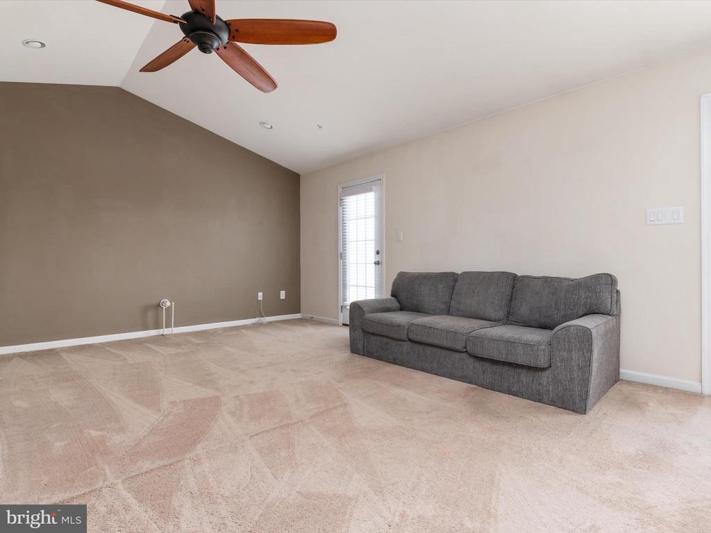 7508 CANTON WAY