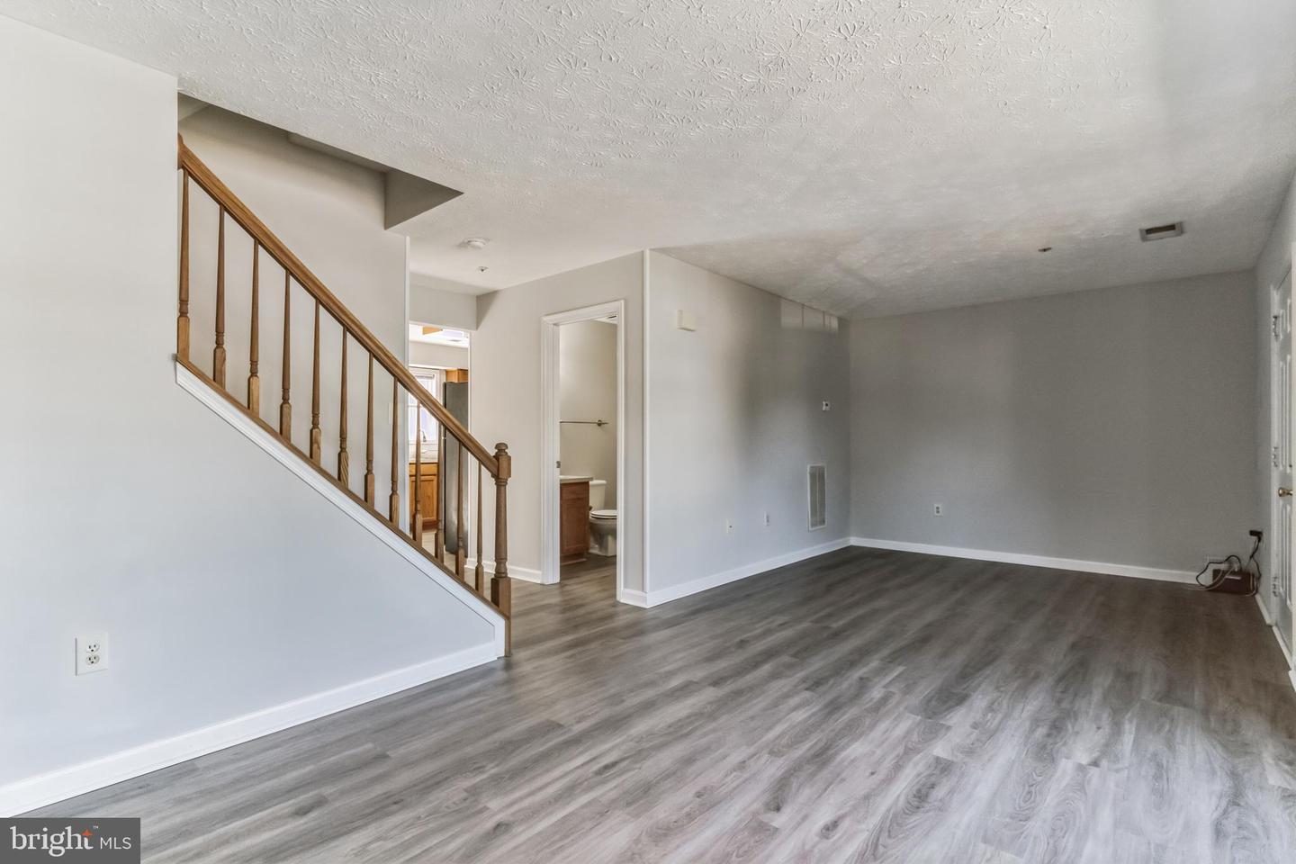 203 Hibiscus Ct