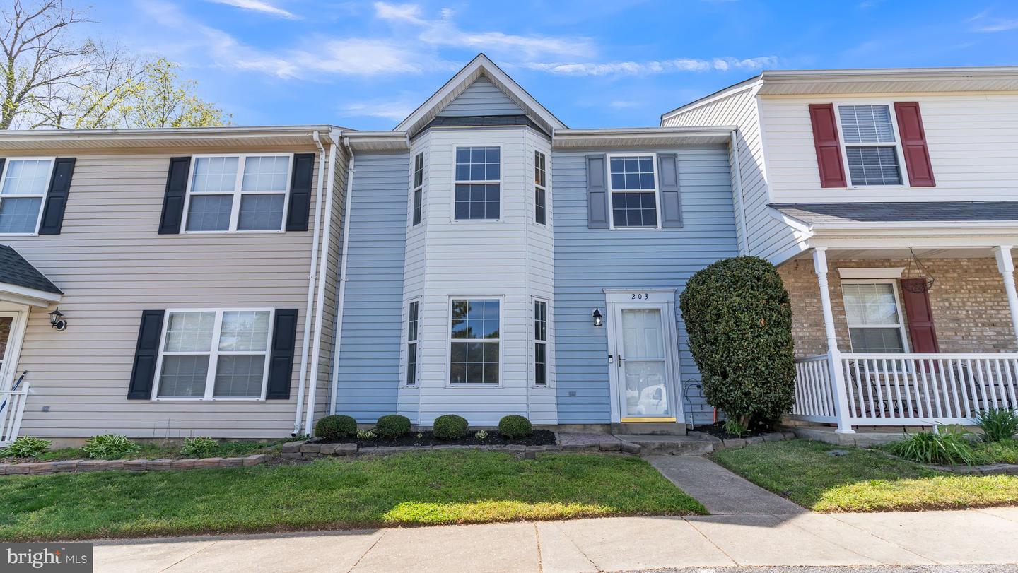 203 Hibiscus Ct