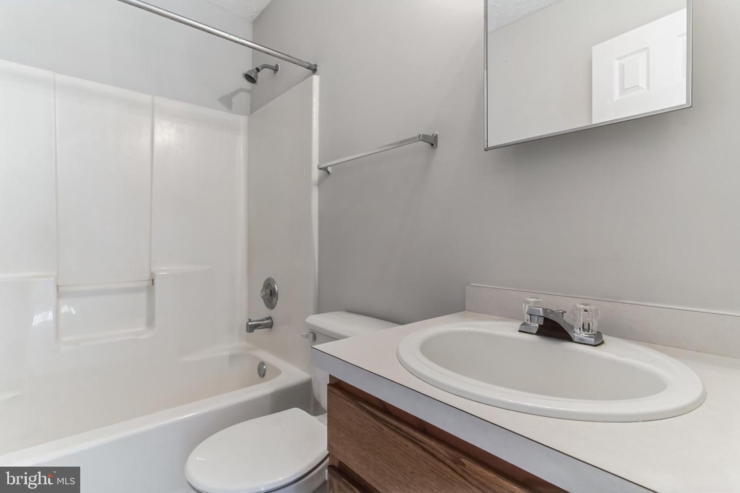 203 Hibiscus Ct